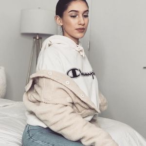 Meet your Posher, Kiana